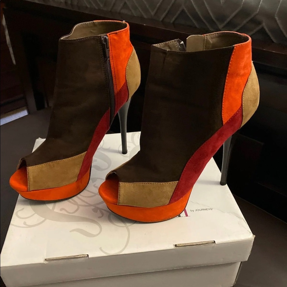 Wore once.